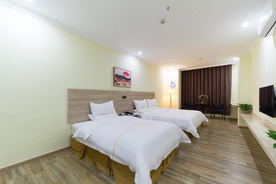 Family Room-双大床家庭房|晟悦宿|晚上9点至早上7点通宵接送机|白云机场 Apartment in Guangzhou