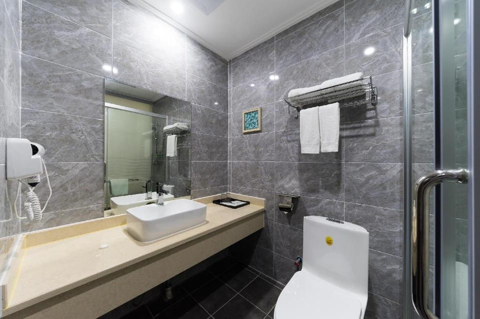 Deluxe twin-bed room-双床房|晚上9点至早上7点通宵接送机|白云机场&融创&万达 Apartment in Guangzhou