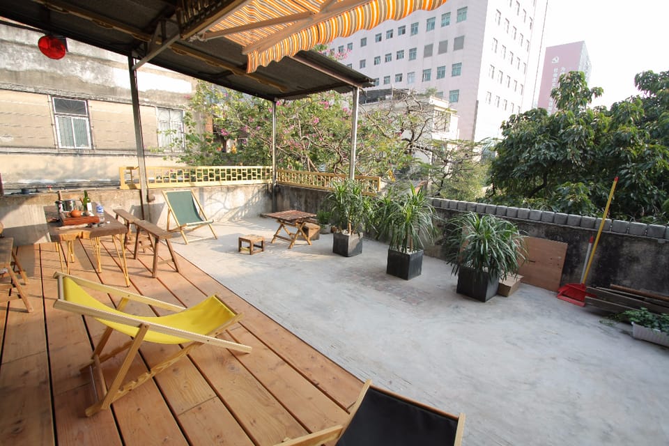 Industrial + Retro Mid Town sharing Huge Balcony Apartment in Guangzhou