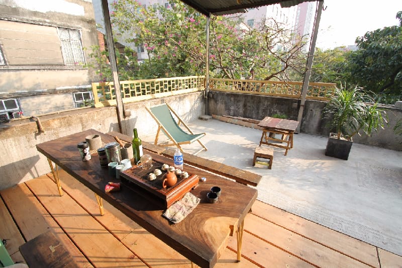Industrial + Retro Mid Town sharing Huge Balcony Apartment in Guangzhou
