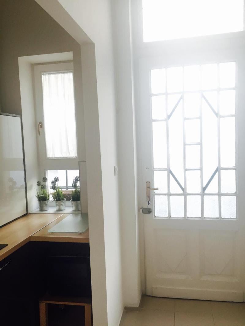 Kool & Kozie ✿ Kecskemeti Str Apartment in Budapest