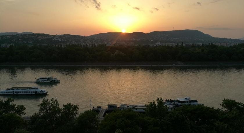 Duna View Apartment Apartment in Budapest