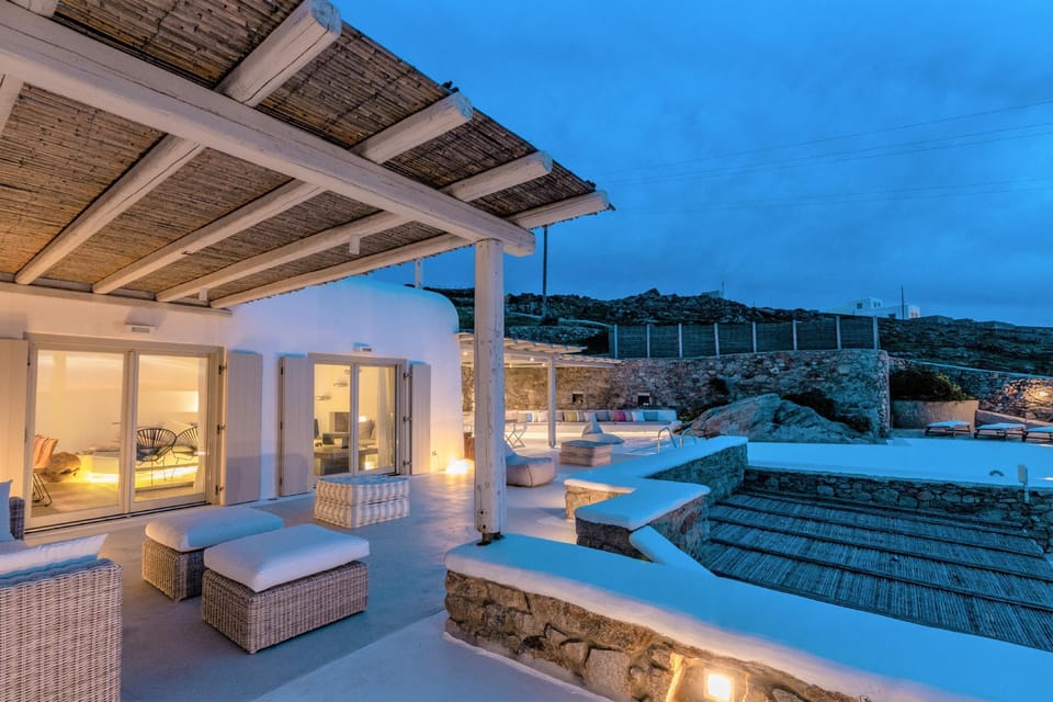 5 Bedroom Villa with Pool (Amorous) Villa in Mykonos, Mikonos 846 00, Greece