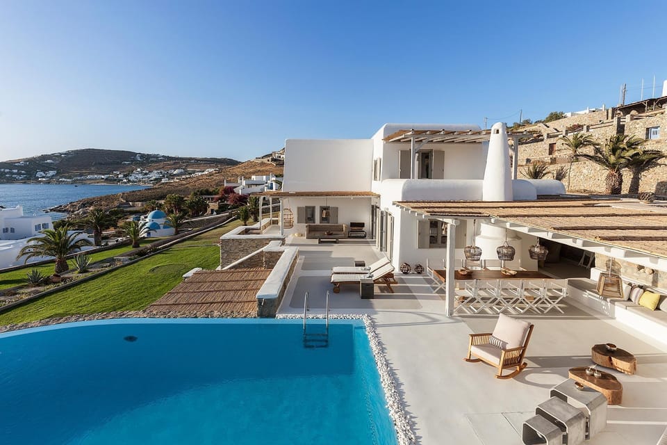 5 Bedroom Villa with Pool (Amorous) Villa in Mykonos, Mikonos 846 00, Greece