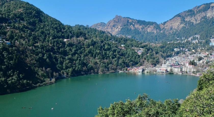 Nainital Willows - Lake View Rooms Vacation rental in Uttarakhand