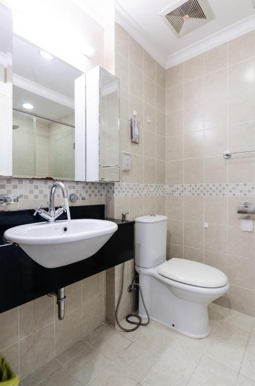 THE MANOR COZY STU FREE ROOF POOL 5MINS LANDMARK81 Apartment in Ho Chi Minh City