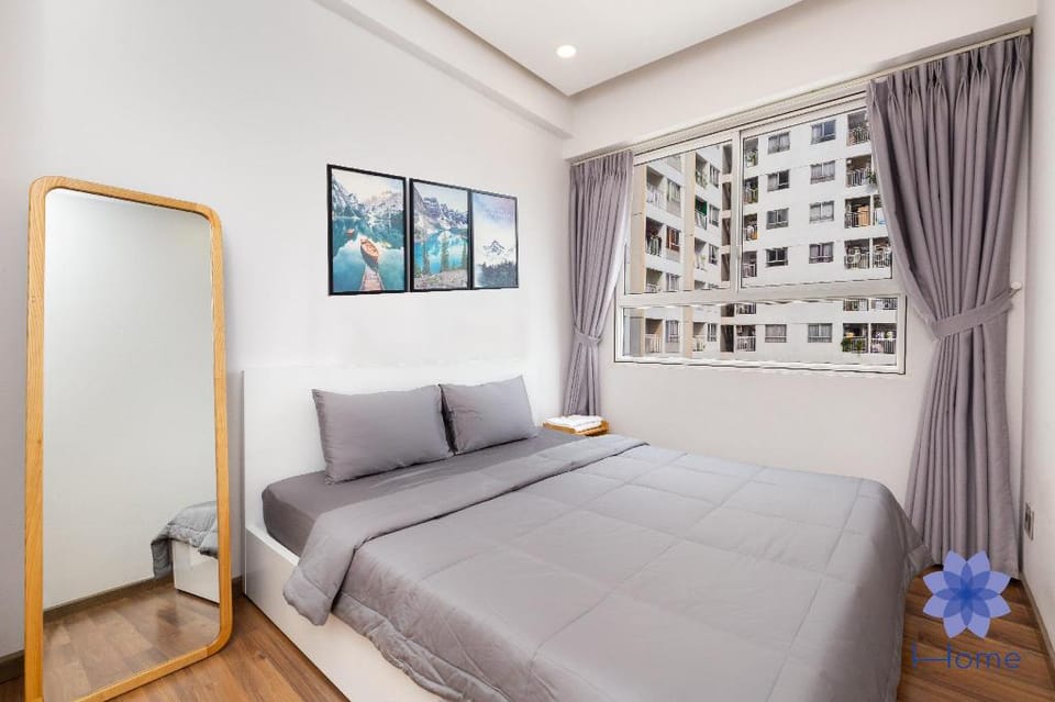 Big 3brs for group family w/ Free Gym & Pool Apartment in Ho Chi Minh City