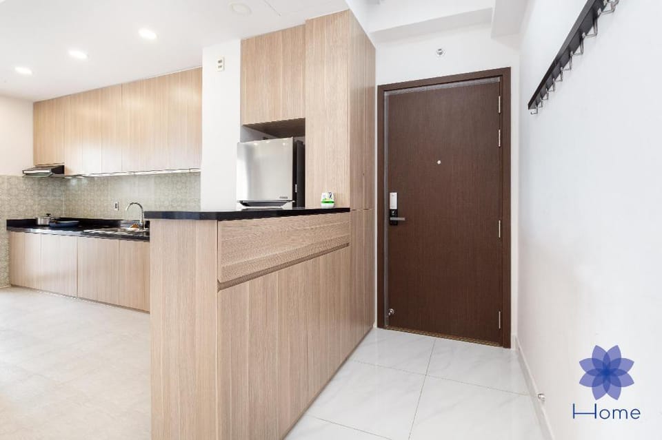 Big 3brs for group family w/ Free Gym & Pool Apartment in Ho Chi Minh City