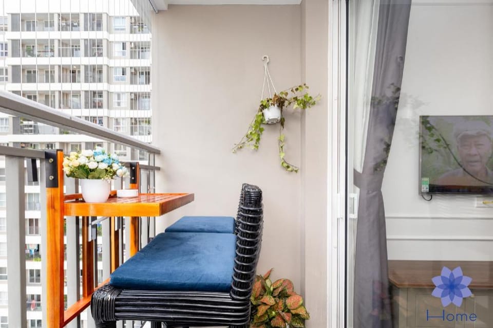 We Found Love, 2BRs near Airport w/Free Gym&Pool Apartment in Ho Chi Minh City