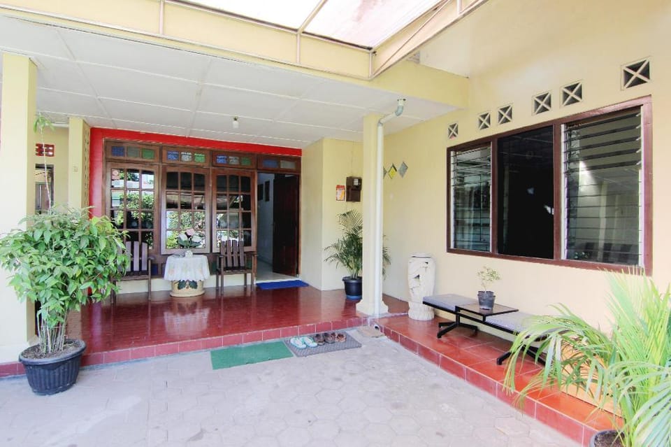 Batik Trinidar Homestay Hotel in Yogyakarta