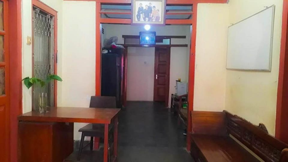 Losmen 2000 Tiga Bed and Breakfast in Yogyakarta