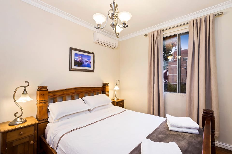 ICC & Darling Harbour 3 BR House, walk everywhere Vacation rental in Sydney
