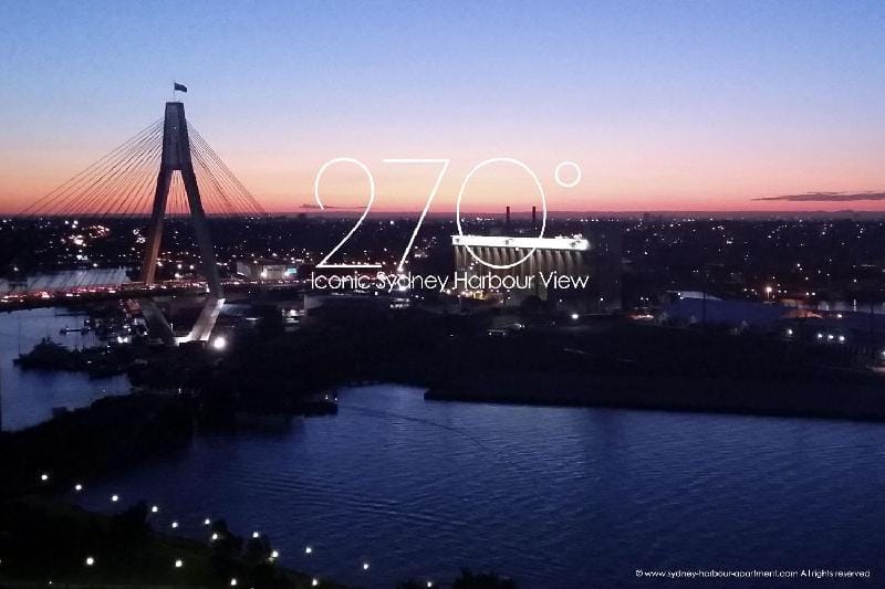 270° Iconic Sydney Harbour View Apartment Apartment in Sydney