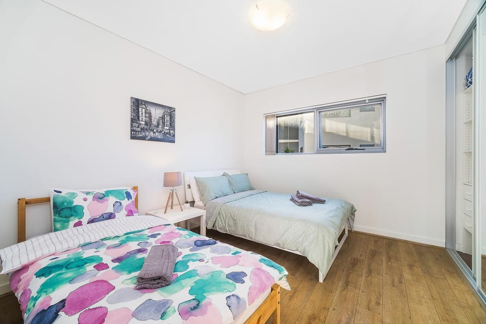 Modern & Stunning 2BD APT In Heart Of Canterbury Apartment in Sydney