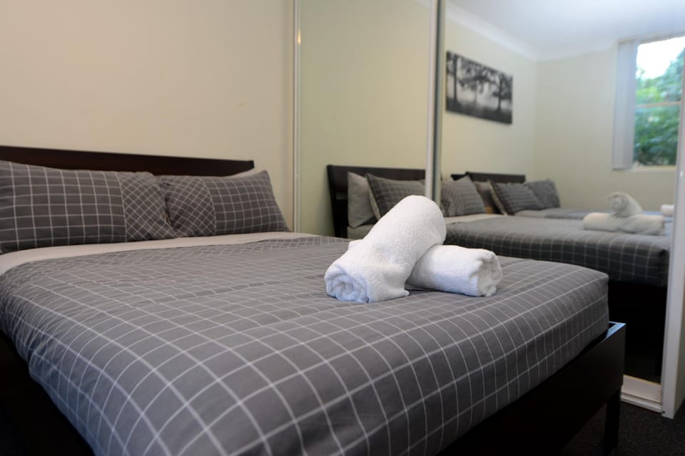 B61 Budget Gateway Sydney CBD @ Chippendale Green Apartment in Sydney