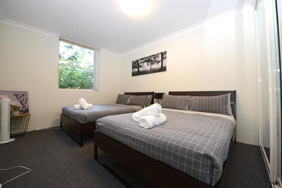 B61 Budget Gateway Sydney CBD @ Chippendale Green Apartment in Sydney