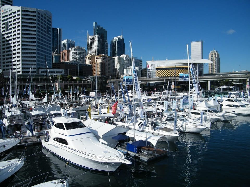 Luxury Apartment Darling Harbour - Free Parking Apartment in Surry Hills