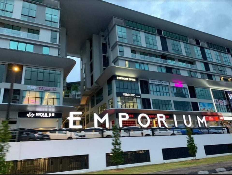 Jk>DeLOFTS_2.0>8Pax>100Mbps>2BedR>2BathR>1Carpark Apartment in Kuching
