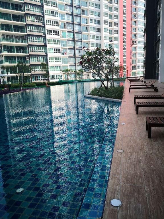 The Zizz Homestay @ Damansara Damai Apartment in Petaling Jaya