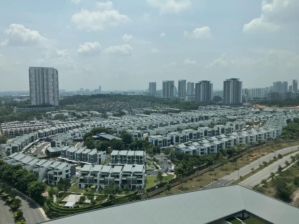Kenwingston 3-bedroom Cyberjaya IdealHub 21 Apartment in Selangor, Malaysia