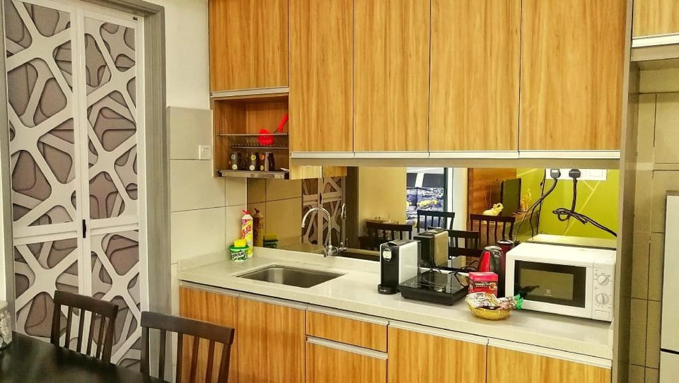 Subang Jaya cozy stay for vacation. 宁静乐居。同声同气，倍感亲切 Apartment in Subang Jaya