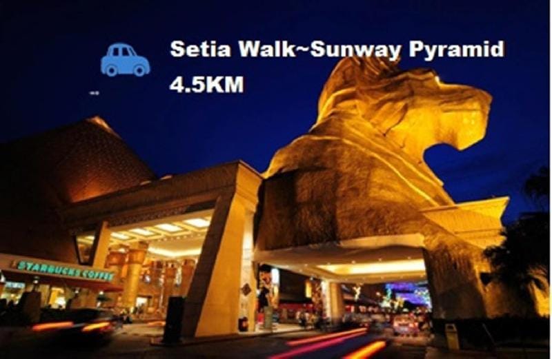 Luxurious Rock House@SETIAWALK PUCHONG near Sunway Apartment in Subang Jaya