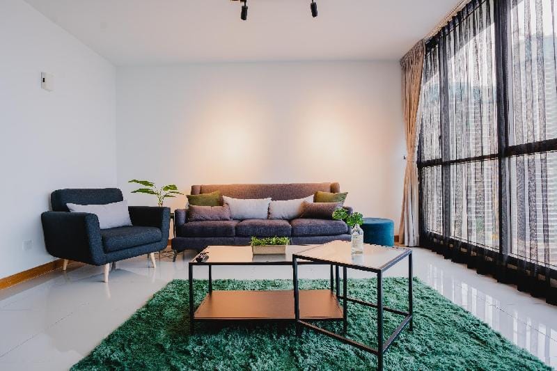 3BR KL Gateway Link LRT/Nr Midvalley-Nexus-Bangsar Apartment in Petaling Jaya