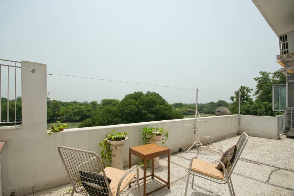 Living by the Greens (First Floor) Apartment in New Delhi