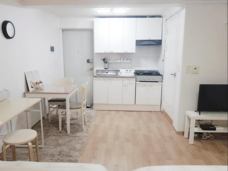 #3  Hongdae Lovely Studio Villa in Seoul