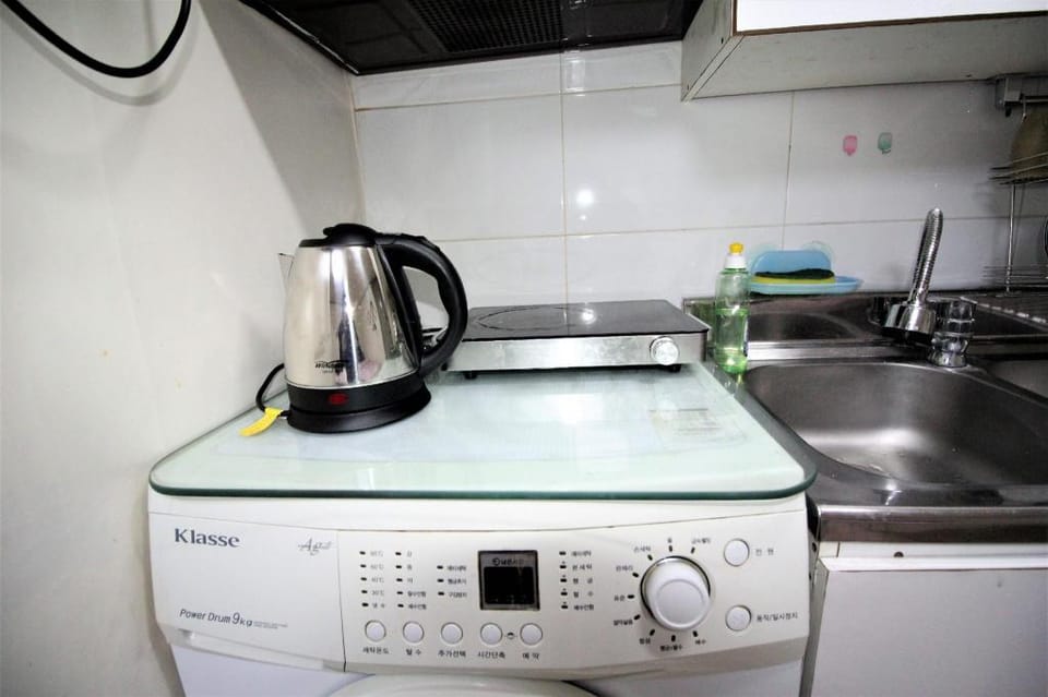 G3NearAction@HongDae/ShinChon,Quiet GoodNight@Home Apartment in Seoul