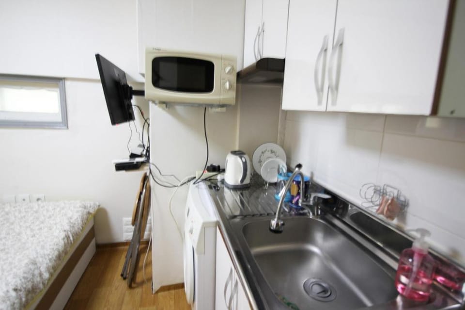 13NearAction@HongDae/ShinChon,Quiet GoodNight@Home Apartment in Seoul