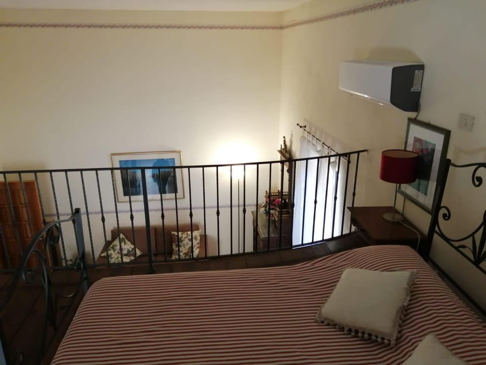 Elegant Apartment in Palermo Centre Apartment in Palermo