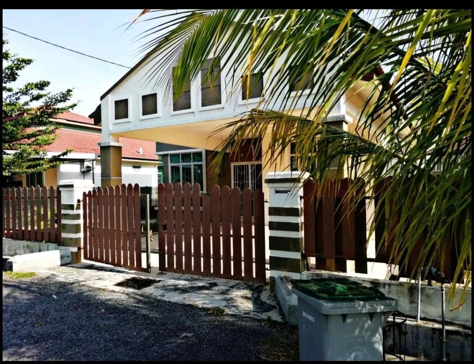 Perfect Family Vacation Krubong Perdana Homestay Vacation rental in Malaysia