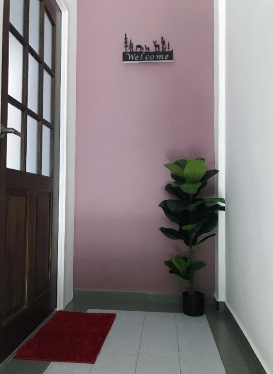 Cozy Minimalist Homestay @ Melaka City (11pax) Apartment in Malacca
