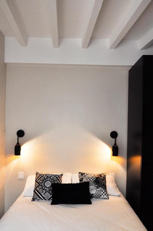 Charming duplex in Montmartre Apartment in Paris