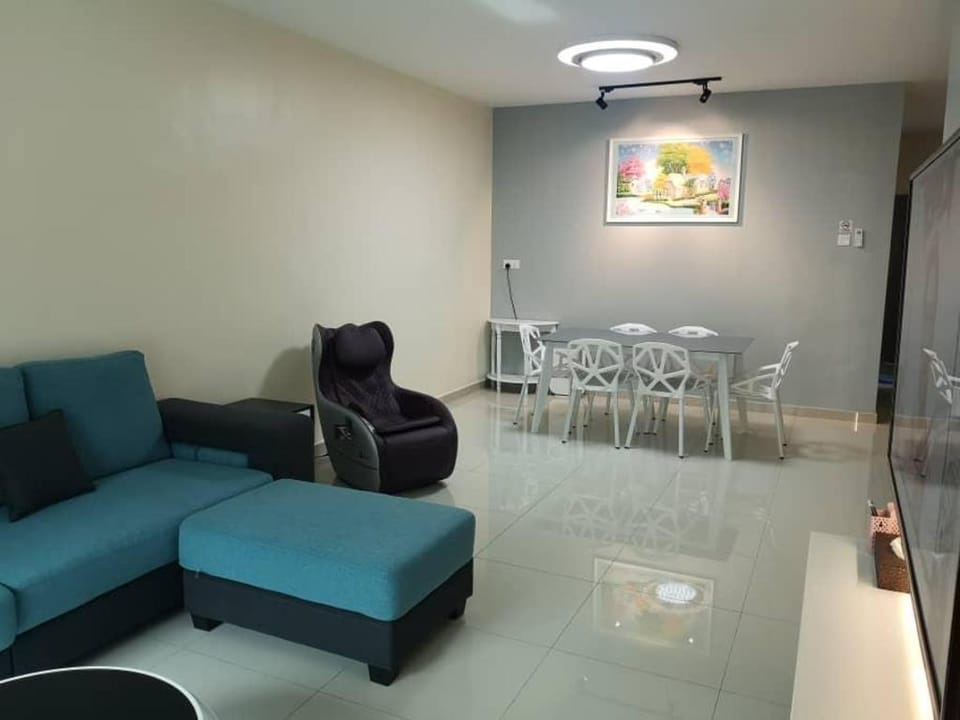 Winspro(Pool View)11pax@Manhattan Condominium Ipoh Apartment in Ipoh
