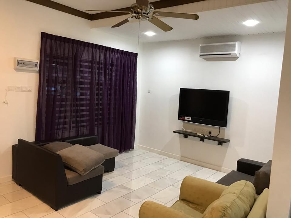 Ipoh CheowHappyHomestay Vacation rental in Ipoh