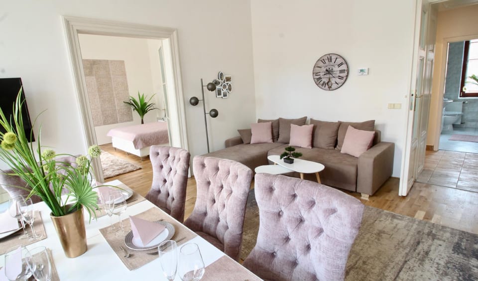 Belle Stay XXL Design Apartment, Prague 1 Apartment in Prague
