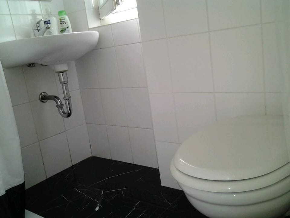 Gardenview privat townhouse APT- parking,wifi Apartment in Prague