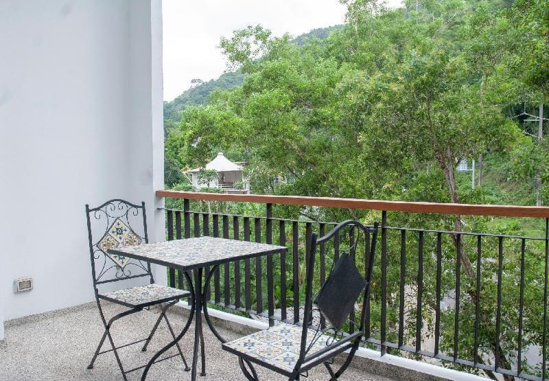2 Bedroom Duplex Apartment Mountain View - A43 Apartment in Kamala