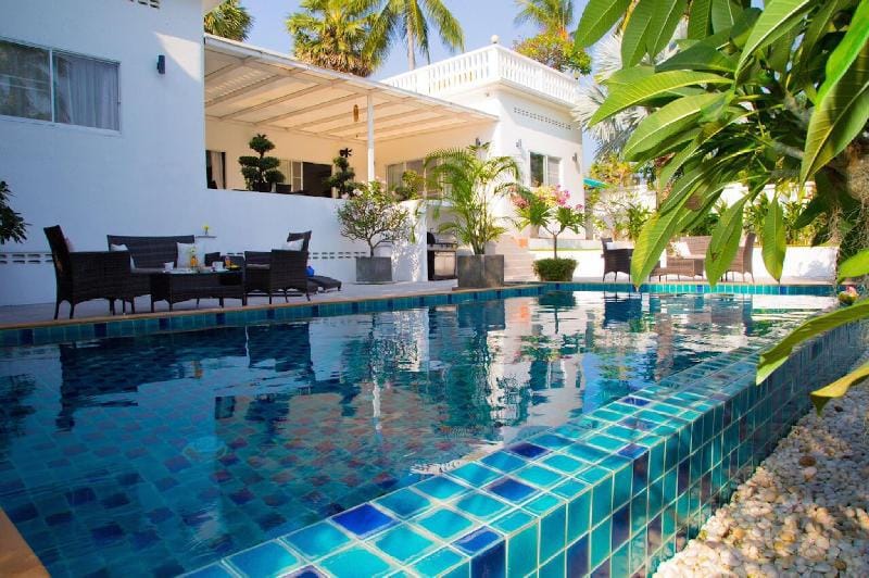 Spacious 5BR Pool Villa Sealavie Villa in Rawai