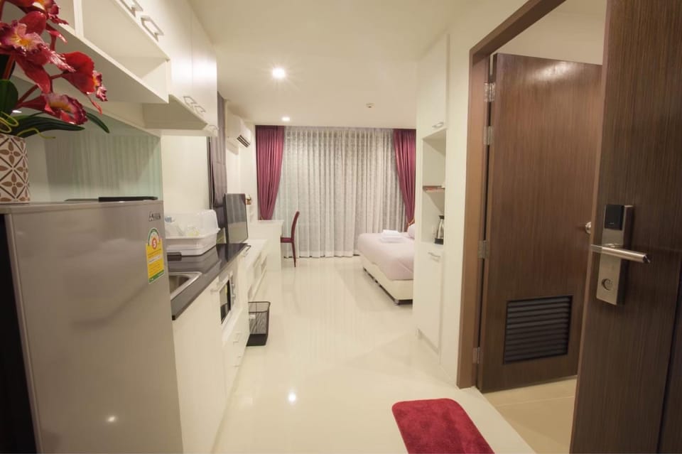 The Pixel Cape Panwa Beach Apartment in Wichit
