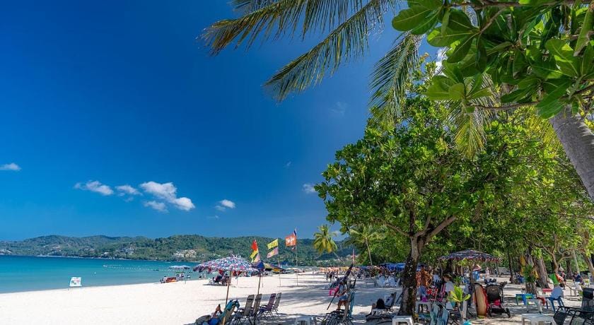 Patong Tower -prime location, 150m to beach, cafes Apartment in Patong