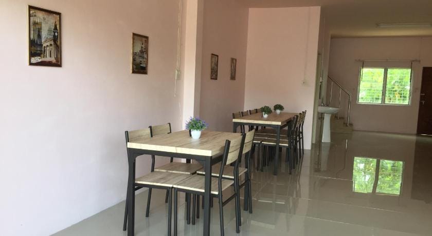 Connexion Hostel Hotel in Phang-nga Changwat