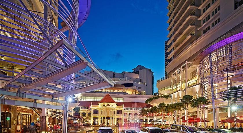 The Landmark by Katana 2000sqf 3BR Homestay@Gurney Apartment in Tanjung Bungah