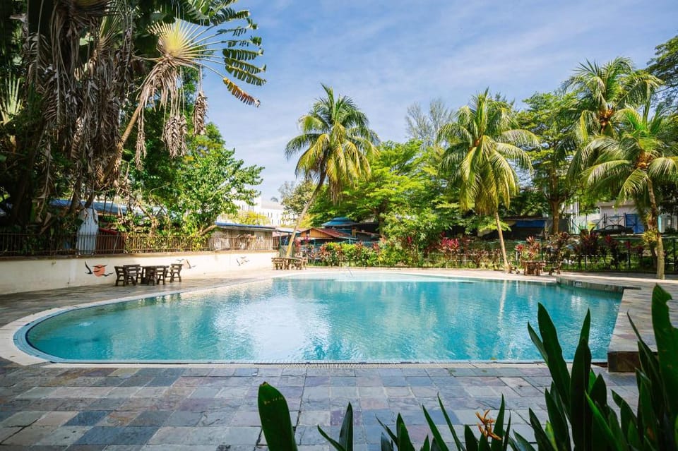 EE's Whale House | Homestay 3 min walk to beach  Apartment in Batu Ferringhi, Penang, Malaysia