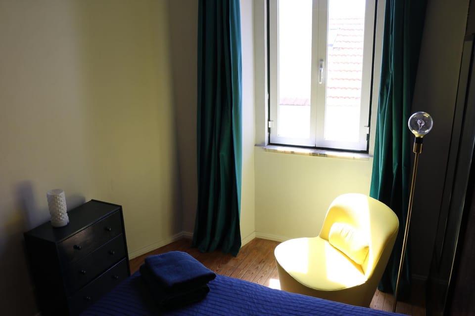 Historical Center, Bairro Alto-Chiado, 3 Bedrooms Apartment in Lisbon