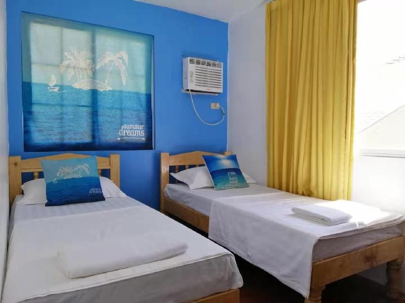 four-bedroom detached house/2 separate bathrooms Vacation rental in Central Visayas