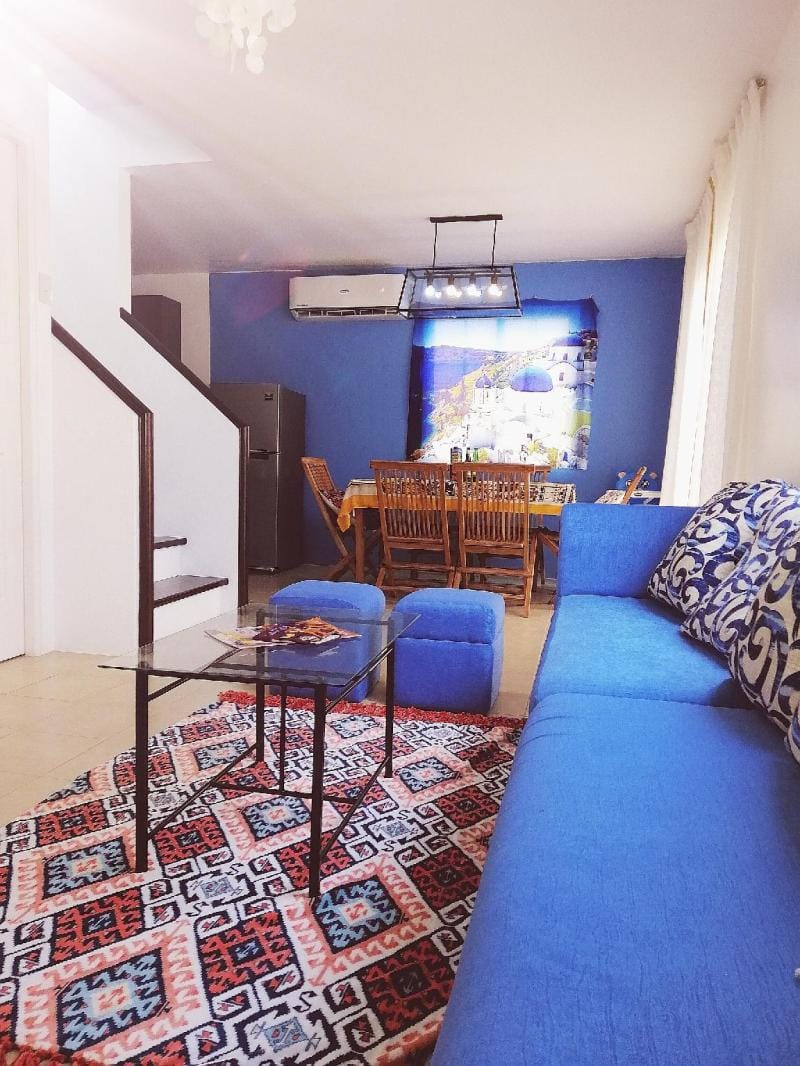 four-bedroom detached house/2 separate bathrooms Vacation rental in Central Visayas