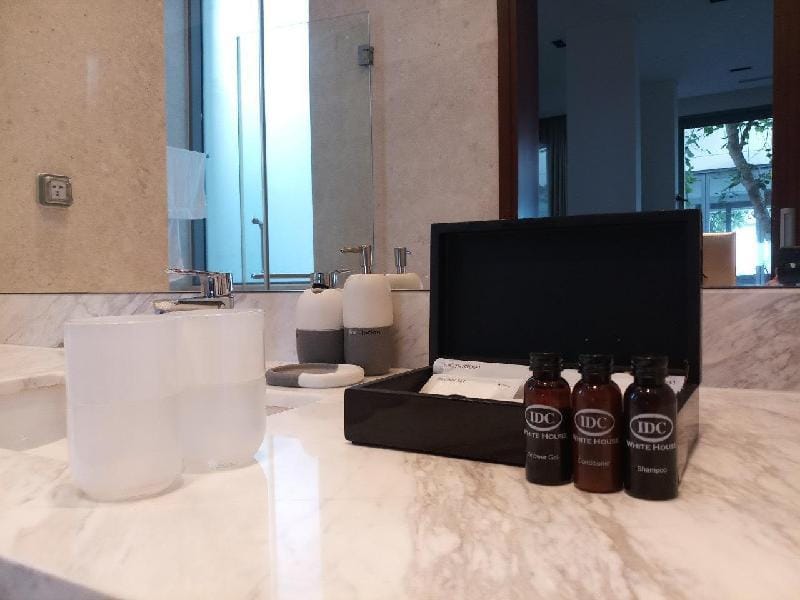 IDCWH Luxury Villa 5* Ocean Villas - BeachFront Villa in Hoa Hai